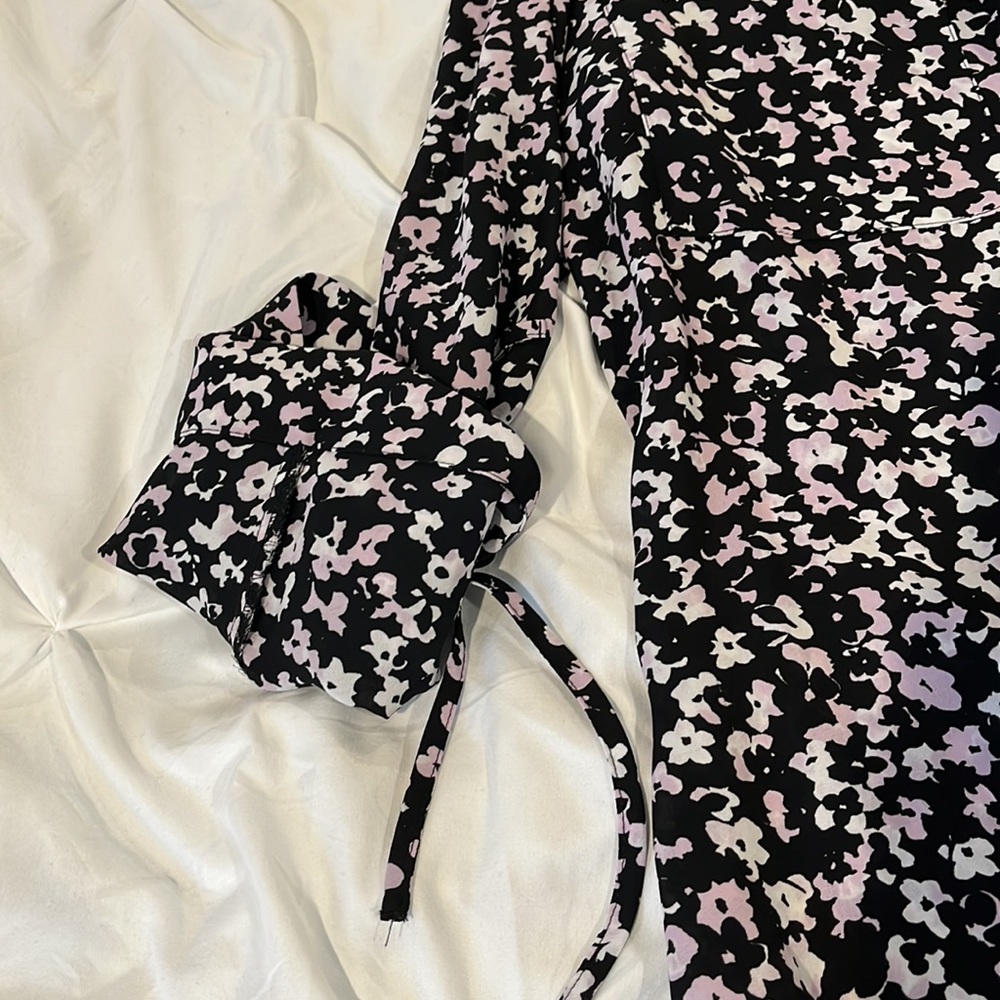 Sheer blouse - Picture 3 of 5